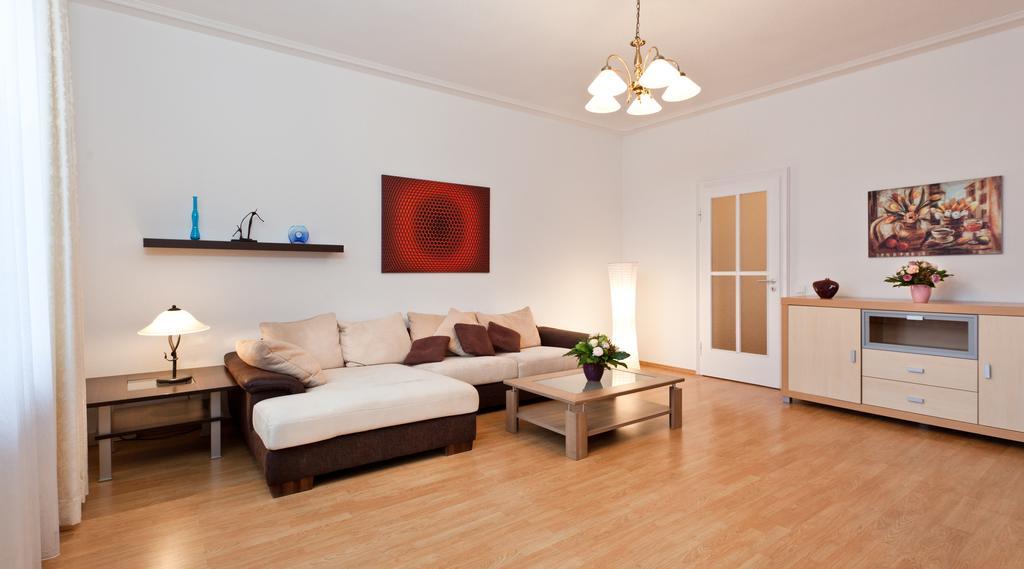Apartments Am Altmarkt By Aparts An Der Frauenkirche Дрезден Екстериор снимка